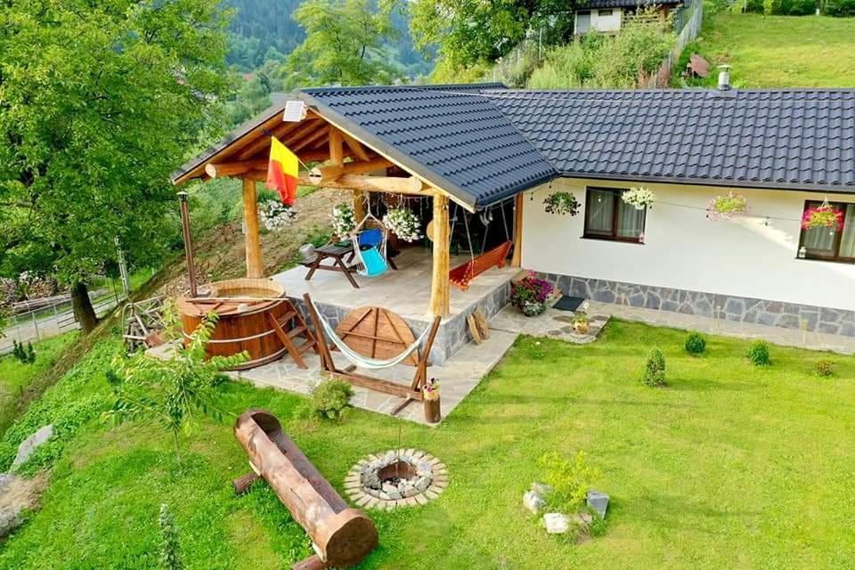 Hotel Casa Axa à Paraul Carjei Extérieur photo